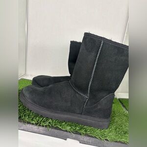 Koolaburra by UGG Koola Short Boots Size 11 Black Suede Fur Lined